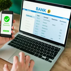 Pinjol Makin Marak: 3 Tanda Peringatan Kamu Udah Terlilit Utang Sebelum Tenggelam Semakin Dalam